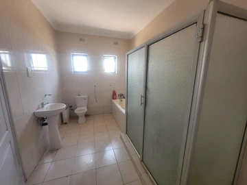 8 Bedroom House
