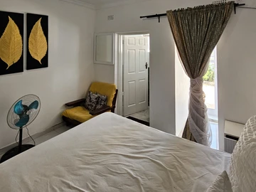 6 Bedroom House