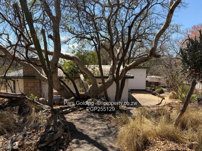BURNSIDE | 6,019m² OF CHARACTER & SPACE