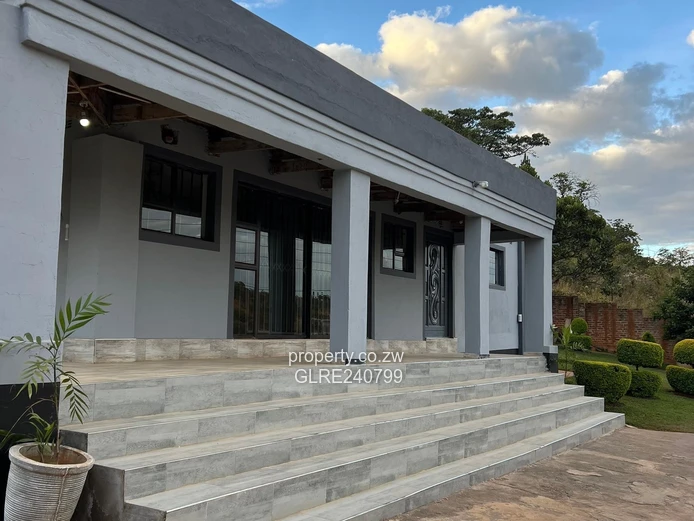 Lovely Modern 4-Bedroom House in Chishawasha