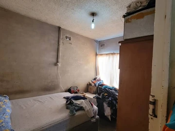 2 Bedroom Flat & Apartment