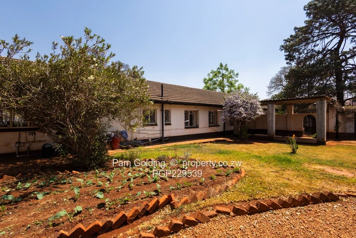 A Renovators Dream! / Investors Delight (Sole Mandate)