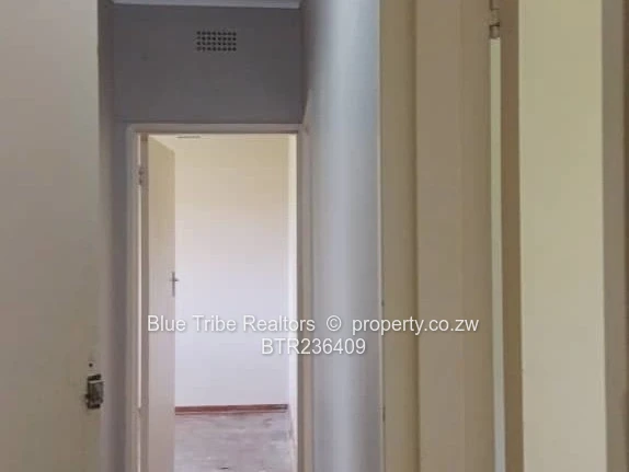 House for Sale in Waterfalls 