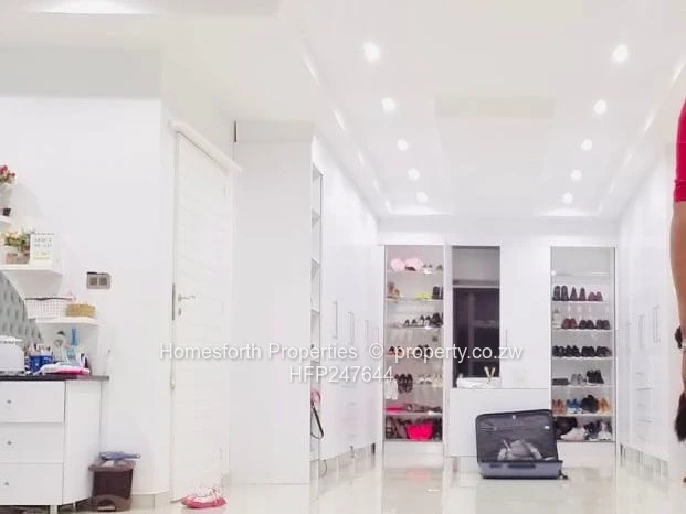 GLETWIN 6 BEDROOMED HOUSE TO RENT   2km from Enterprise rd