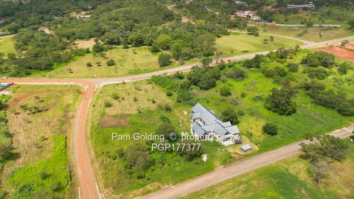 Upmarket Residential Stands in Lifestyle Estate