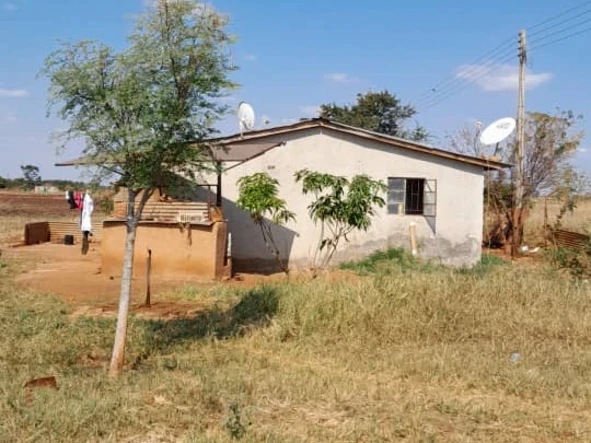 Prime 2-Hectare Investment Plot for Sale Kadoma