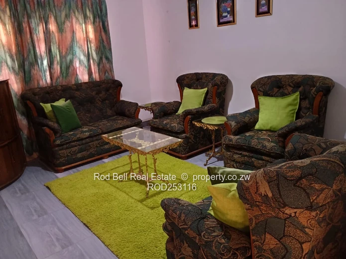 Glen Lorne 2-Bed Cottage — Tiled Bath & Breakfast Bar