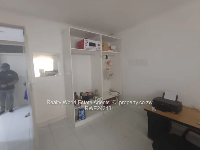 Bluff Hill Pamvura Sunset Mews-Townhouse for Sale (Sole Mandate)