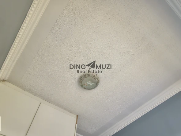 2 Bedroom Flat & Apartment