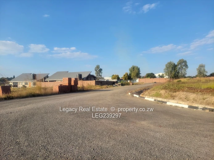 Prime 1001m² Stand in Waterfalls — Tarred Roads & Services