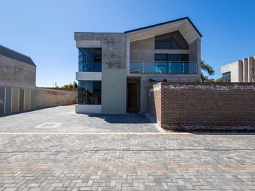 4 Bedroom Townhouse Complex