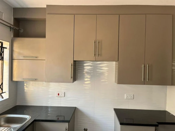 Madokero estate 2 beds to rent