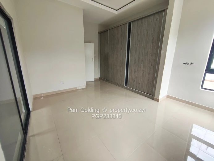 Modern Townhouse Cluster to Rent in New Marlborough