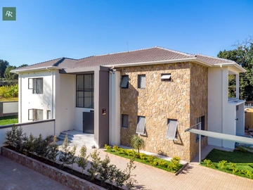 2 Unit Townhouse Complex