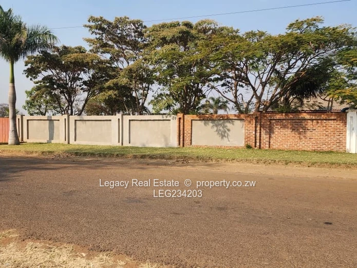 Norton Galloway Spacious Property on 3,420sqm