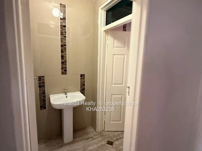 ARLINGTON | Executive 5-Bedrooms 4 en-suites Family Home