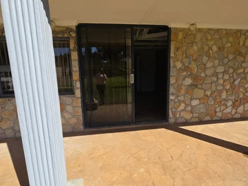 2 Bedroom Garden Flat