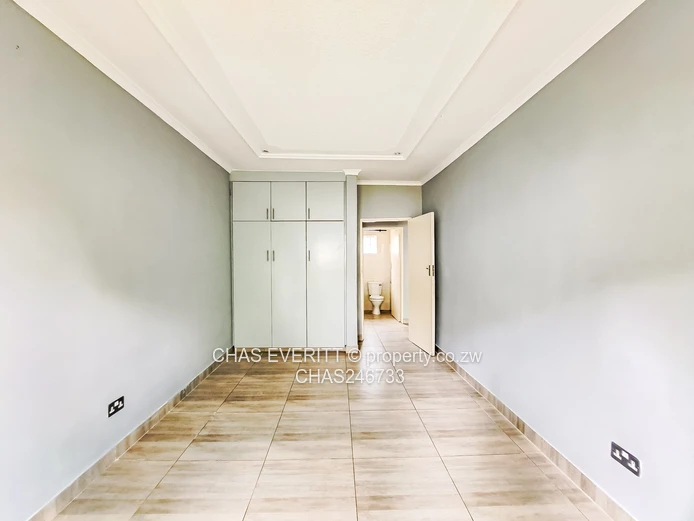 Two Bedroomed Garden Flat In Meyrick Park 