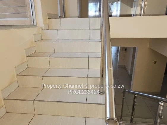 Mount Pleasant 8-Bed Home - Spacious Verandah & Garden