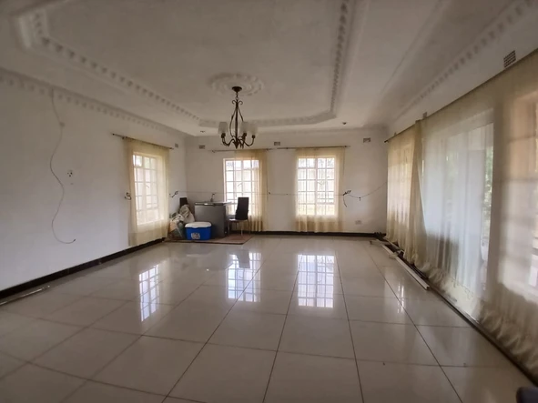 6 Bedroom House