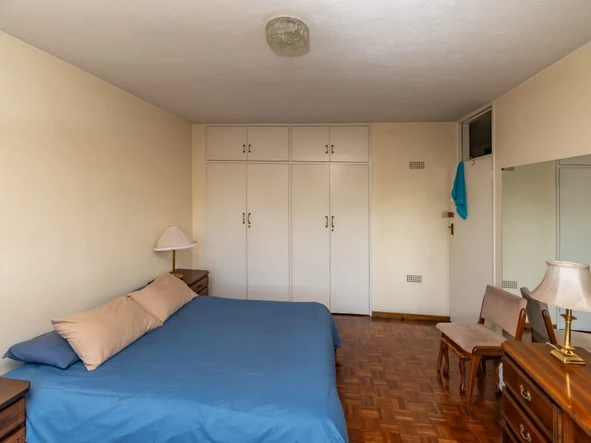 3 Bedroom Flat & Apartment
