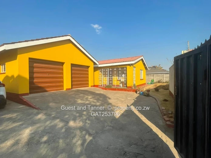 3-Bedroom House for Sale| Shortston, Waterfalls