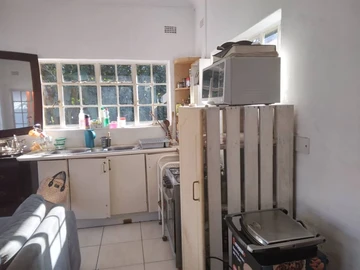 2 Bedroom Garden Flat