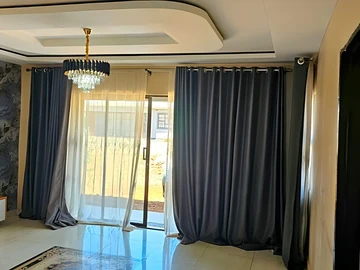 3 Bedroom Flat & Apartment