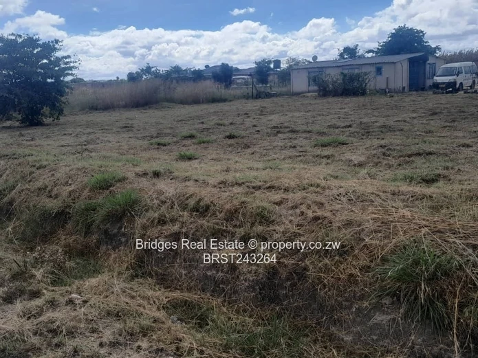 Huntersville Park, Residential Stand for sale.