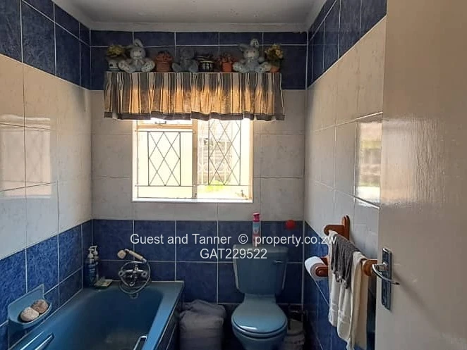 Elegant 3-Bedroom Home for Sale in Avonlea – Title Deeds, Borehole, Pool, Near Harare CBD