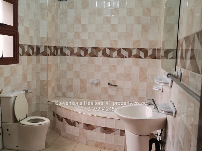 A luxurious 6 bedroomed house for sale in Shawasha Hills 