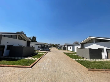 2 Bedroom Garden Flat