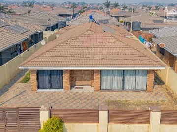 5 Bedroom House