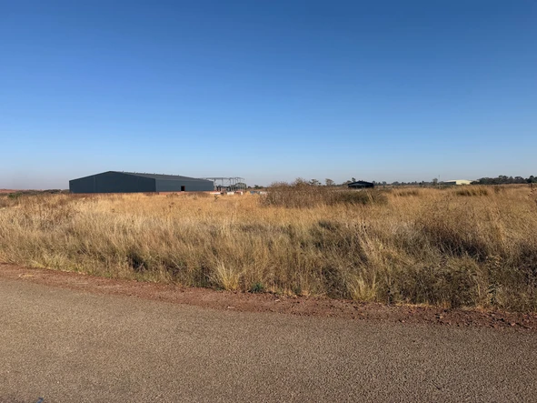 Commercial & Industrial Land