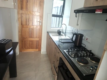 2 Bedroom Garden Flat
