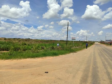 Commercial & Industrial Land