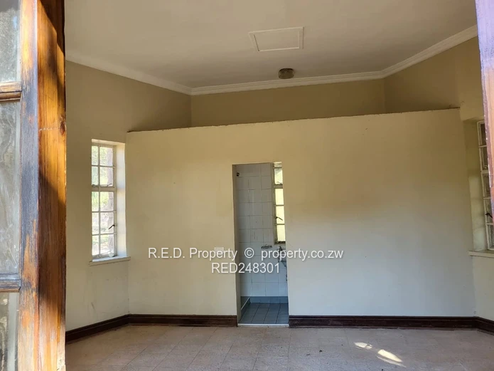 3 Bedroom Home In Burnside To Let!