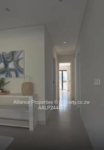 Greendale Coronation – Modern 4-Bedroom Home with Solar Backup & 24hr Security (USD $2,000)