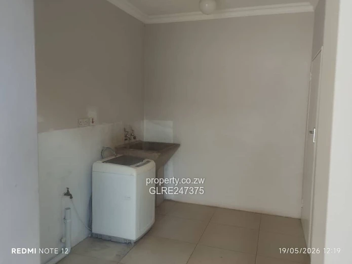 Borrowdale Brooke 3BR House - Pool, Borehole, Garage