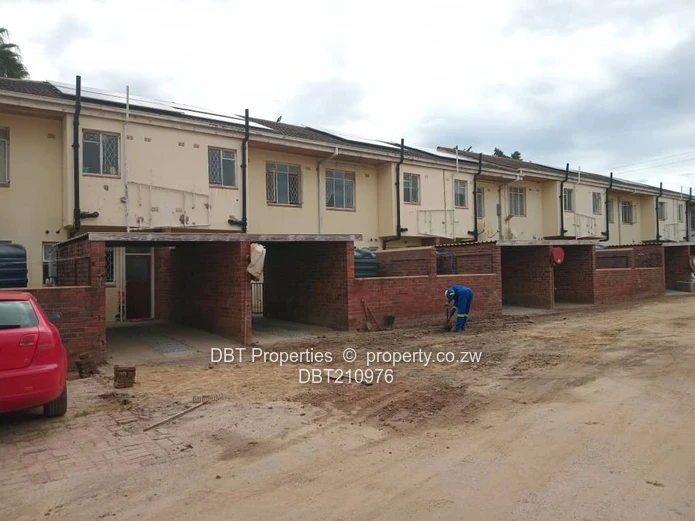 Flat available in Hillside