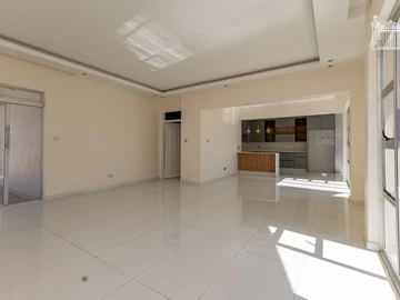 3 Bedroom Flat & Apartment