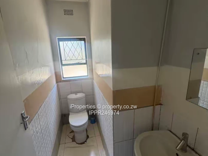 3-Bed House to Rent - Marlborough,