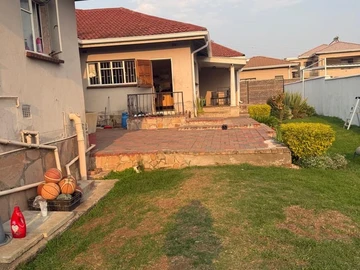 7 Bedroom House