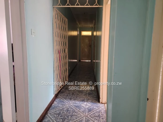 5 Bedroomed House in Kumalo For Sale