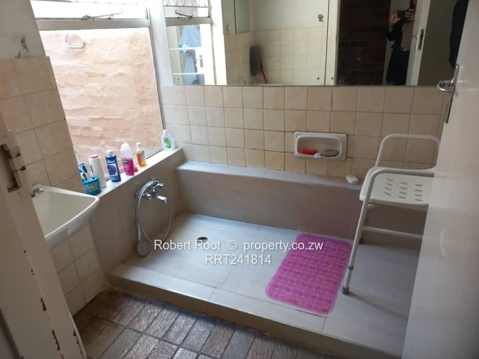 Multi-level 5-Bed Glen Lorne Home with Pool & Stone Terraces