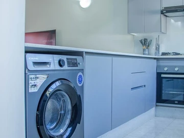 3 Bedroom Flat & Apartment