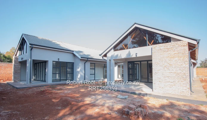 Modern Newly Built, 4 Bed Family Home, On 2000 Sqm