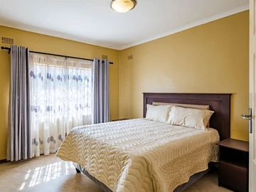 3 Bedroom Garden Flat