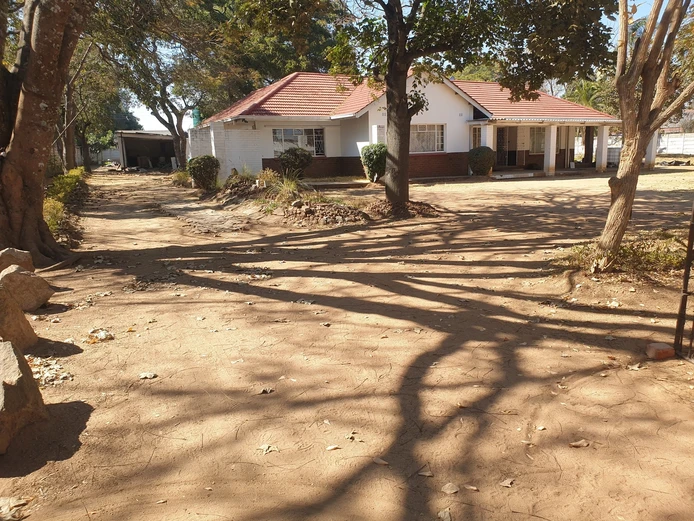 Greendale house to rent for offices 
