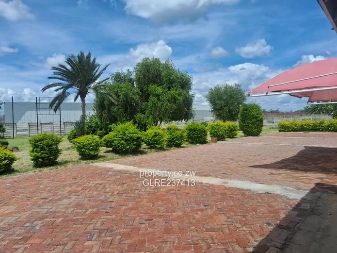 Mt Pleasant 5 Bed Offices along harare drive 